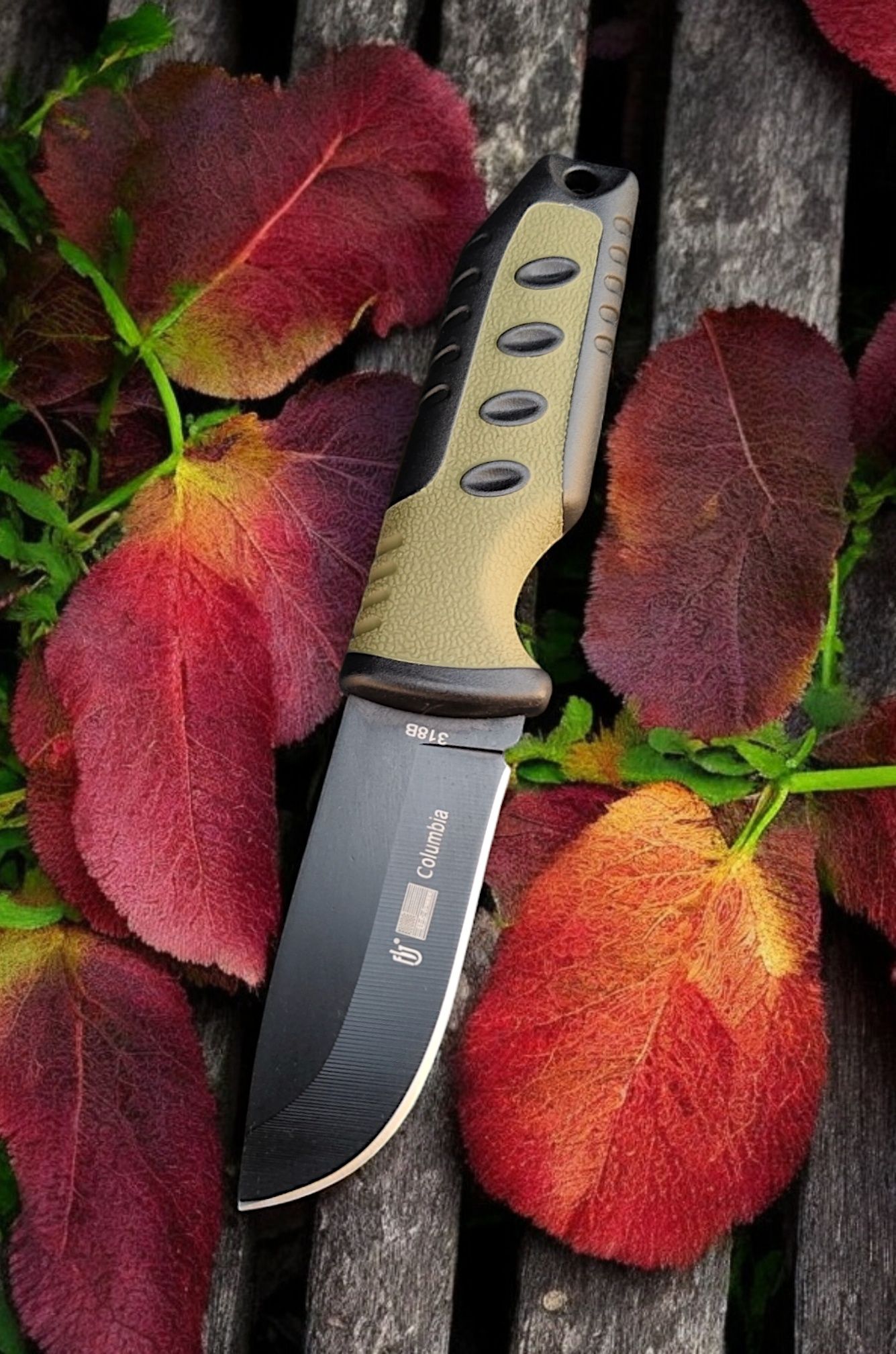 มีดพกตัวสายลุย กะทัดรัด จับถนัดมือ คมพร้อมใช้งาน ใบมีดเคลือบดำลดสะท้อน ด้ามยึดเกาะดีไม่ลื่น พกง่ายทั้งห้อยคอ/กระเป๋า/เข็มขัด เท่ • ทน • ใช้งานจริง