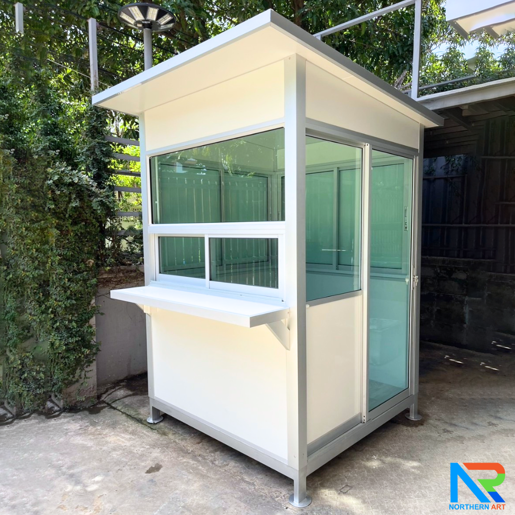 ป้อมยามสำเร็จรูป รุ่น ISOWALL ขนาด 1.50x1.50 ม.โครงสร้างเหล็ก ผนังISOWALL หนา 50 มม.กรอบประตู-หน้าต่าง อะลูมิเนียมสีเงิน