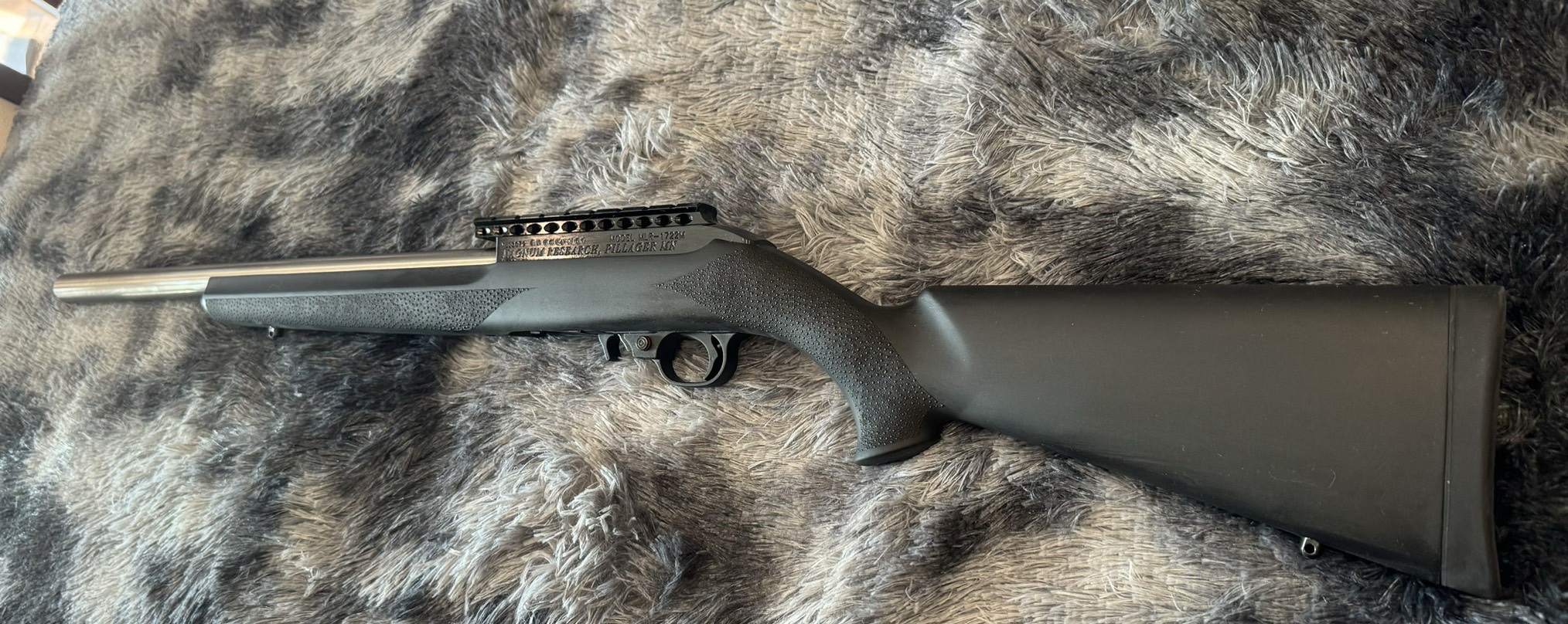 [ปืนฝากขายมือสอง] Magnum Research WMR .22 แม็กนั่ม ลำหนา สภาพดีมากๆ ความแม่นยำสูงมาก ตัวจบครบเลย !!!