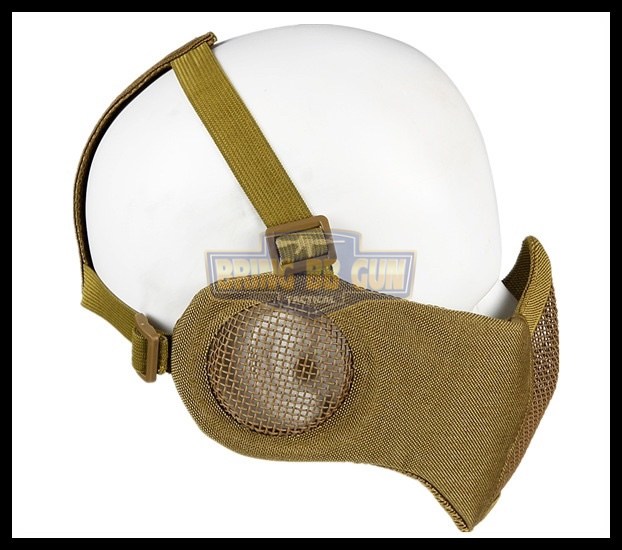 หน้ากากตะแกรงครึ่งหน้า รุ่นแก้มผ้ามีที่ปิดหู