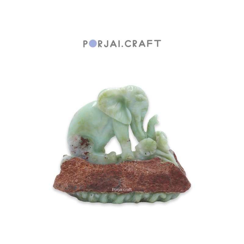 Chrysoprase Elephant Carving คริสโซเพลสแกะสลักรูปช้าง 10.5cm