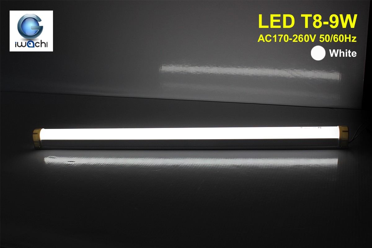 ชุดหลอดพร้อมราง (ถอดหลอดไม่ได้) IWC-SET-PVC-T8-9W แสงขาวและวอร์มไวท์