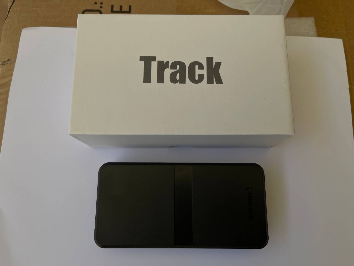 GPS TRACKER ติดตามพิกัดแจ้งตำแหน่ง ดักฟังเสียง รุ่น C5