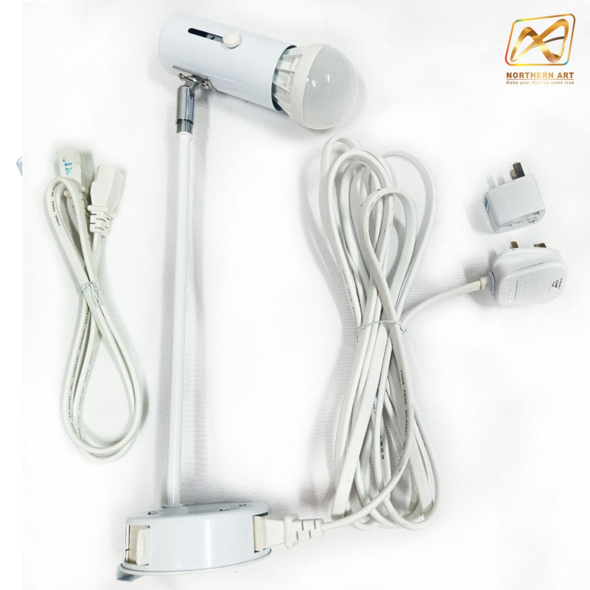 บอร์ดจัดนิทรรศการ แบบตั้งตรงต่อเนื่อง 3 บาน พร้อมล้อ และชุดค้ำยัน โครงอะลูมิเนียม ถอดประกอบได้ เคลื่อนย้ายสะดวก