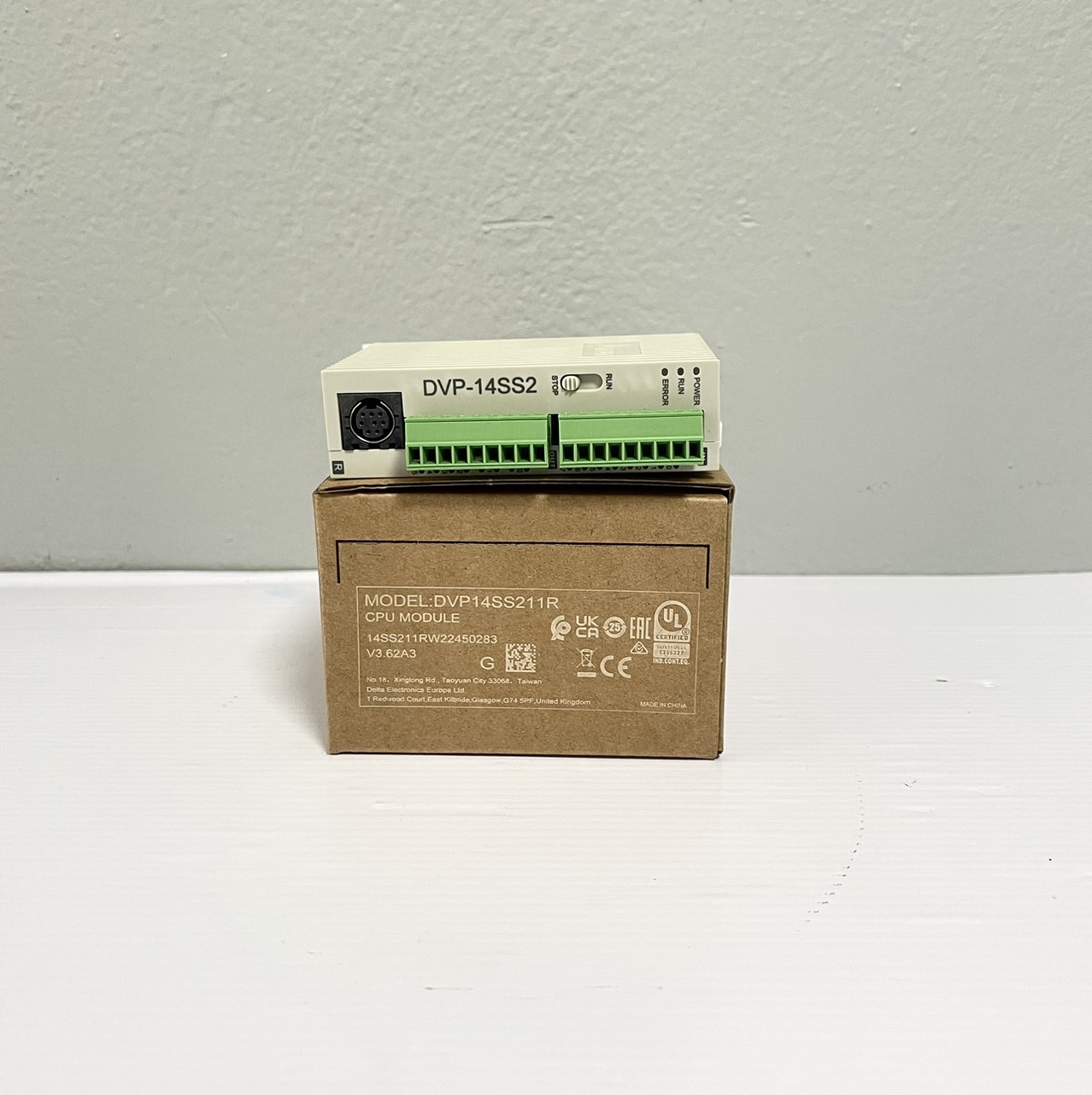 Delta PLC DVP14SS211R 8I/8O 24V (Relay)