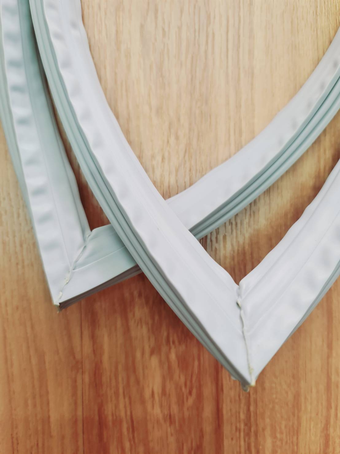 0000215 ขอบยาง ประตูบน รุ่น NF-6086F ตู้เย็น ขอบยาง ตู้เย็น ซิงเกอร์ 2 ประตู