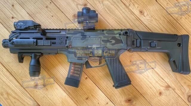 ไฟฉายติดปืนสั้น ทรง Streamlight รุ่น RM 1 (RAIL MOUNTED LIGHTING SYSTEM)