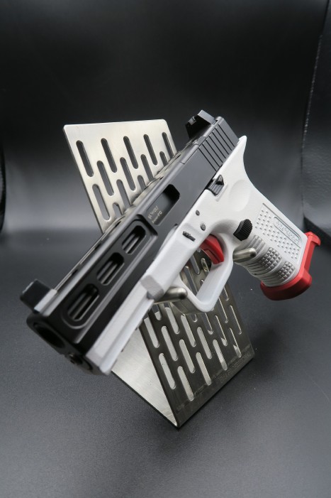 Lonewolf 9mm. ปืนร้านค้า (ตัดโอนชื่อผู้จัดการ) **ไม่กดสั่งเล่นนะครับ ต้องติดต่อร้านมาก่อนสั่งปืนครับ**