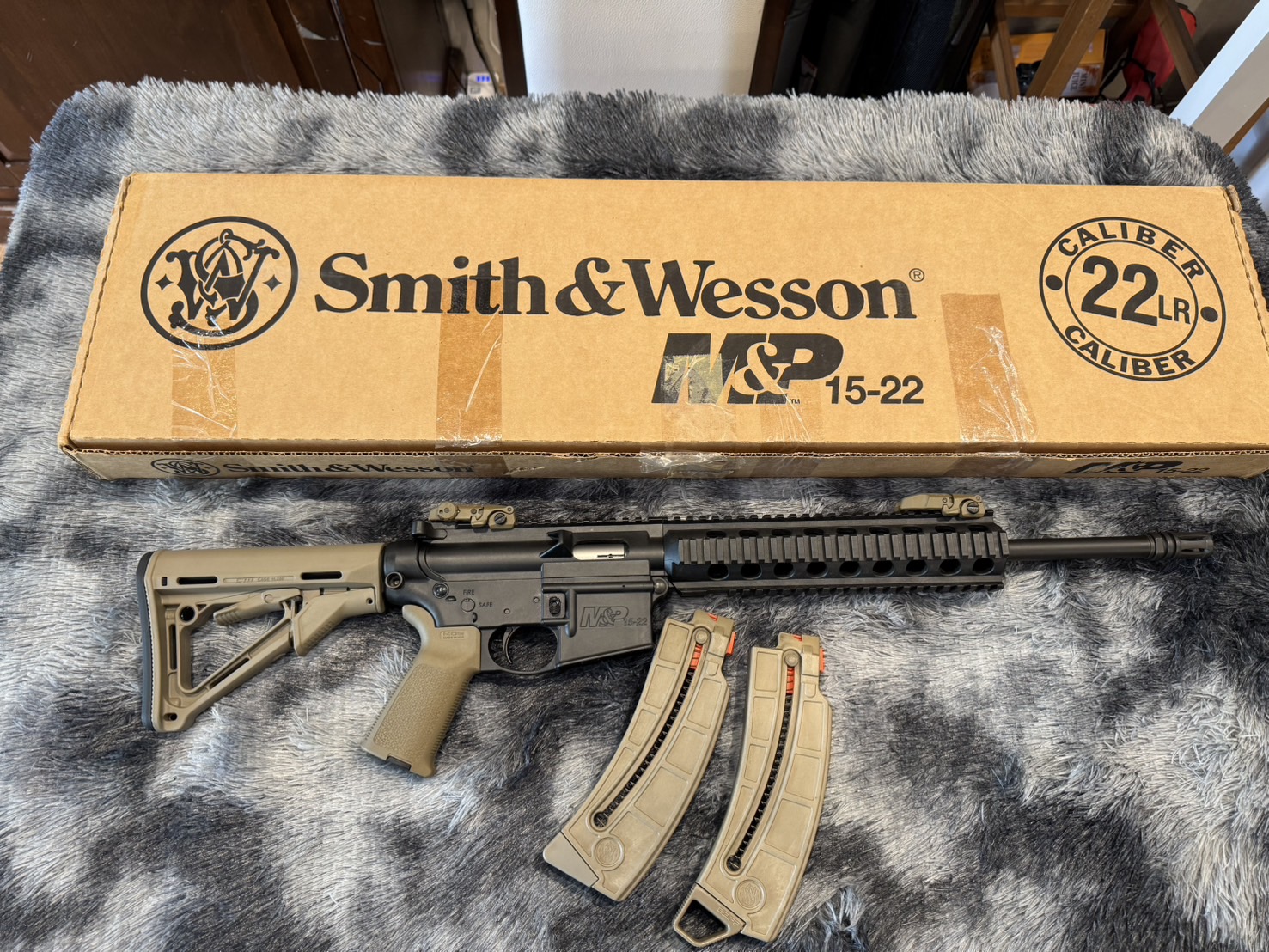 ** ติดจอง **[ปืนฝากขายมือสอง] Smith MP15-22 .22LR สภาพดี สีทราย ราคาดีน่าโดน น่าใช้งาน !!
