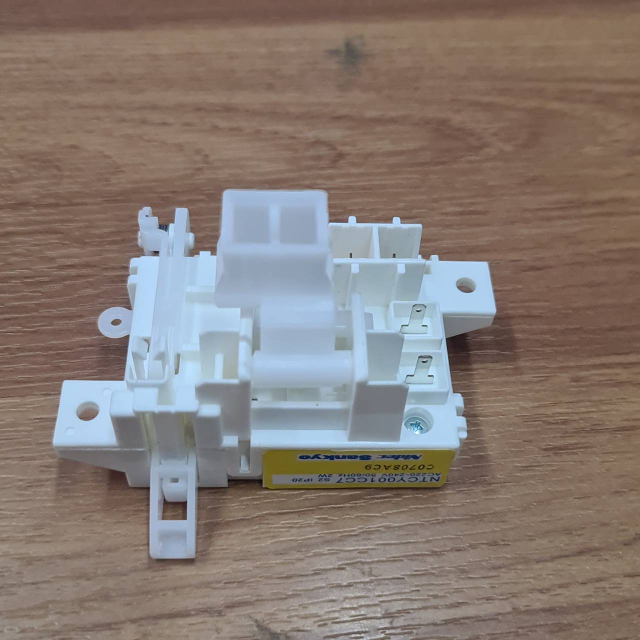 0000600 สวิทช์ +ก้าน C0601CC8 ประตู เครื่องซักผ้า HITACHI อะไหล่ของแท้ สวิตย์ล็อก เครื่องซักผ้า ฮิตาชิ LID LOCK SWITCH