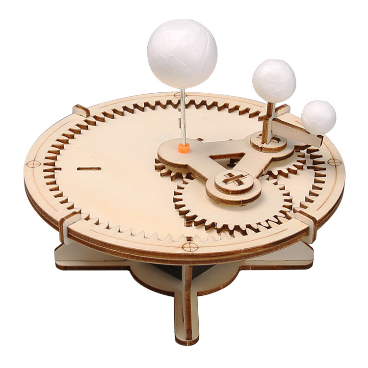 ชุด STEM แบบ DIY : วงโคจรโลกและดวงจันทร์