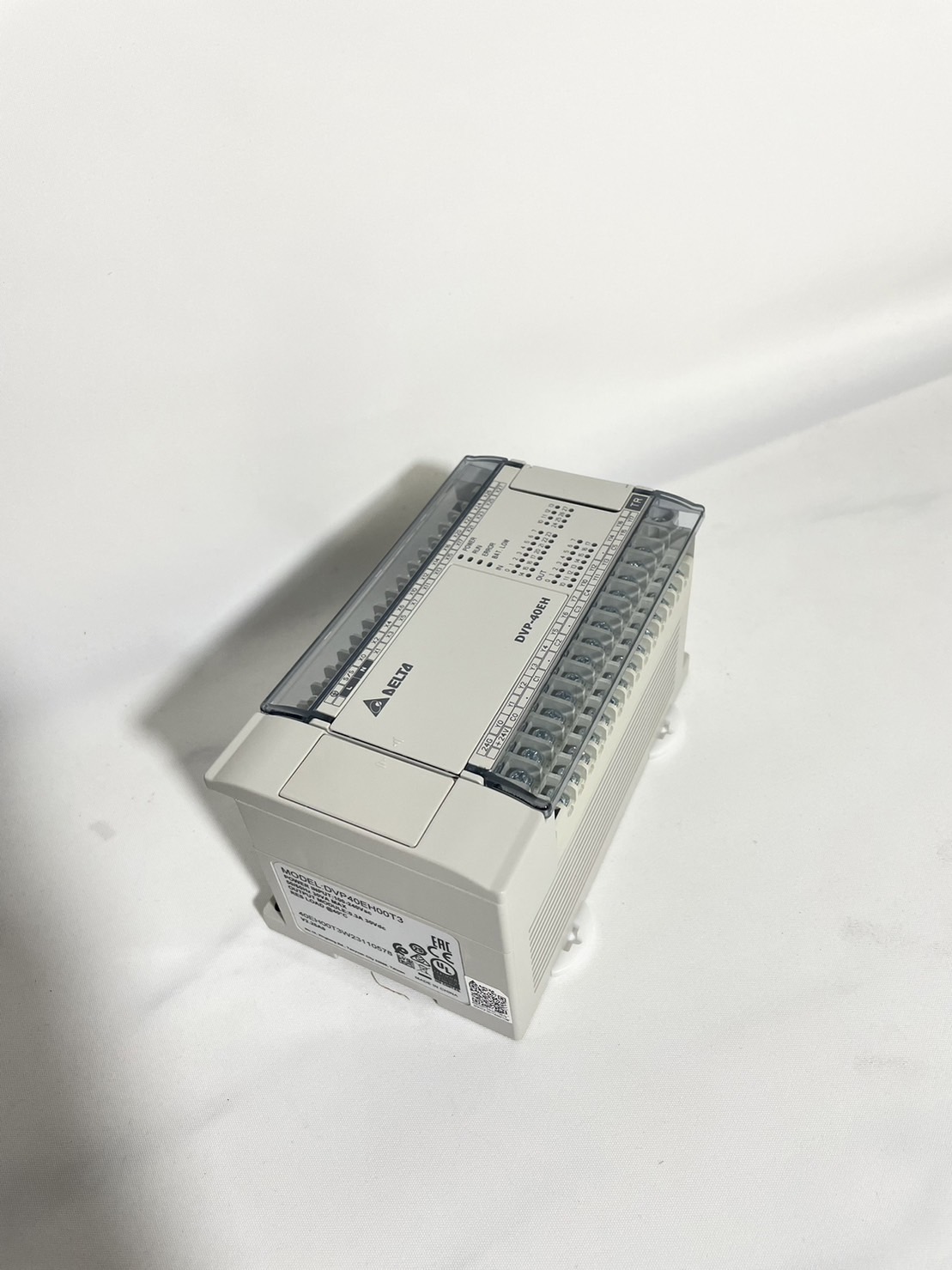 Delta PLC DVP40EH00T3 24DI/16DO 220V (Transistor)