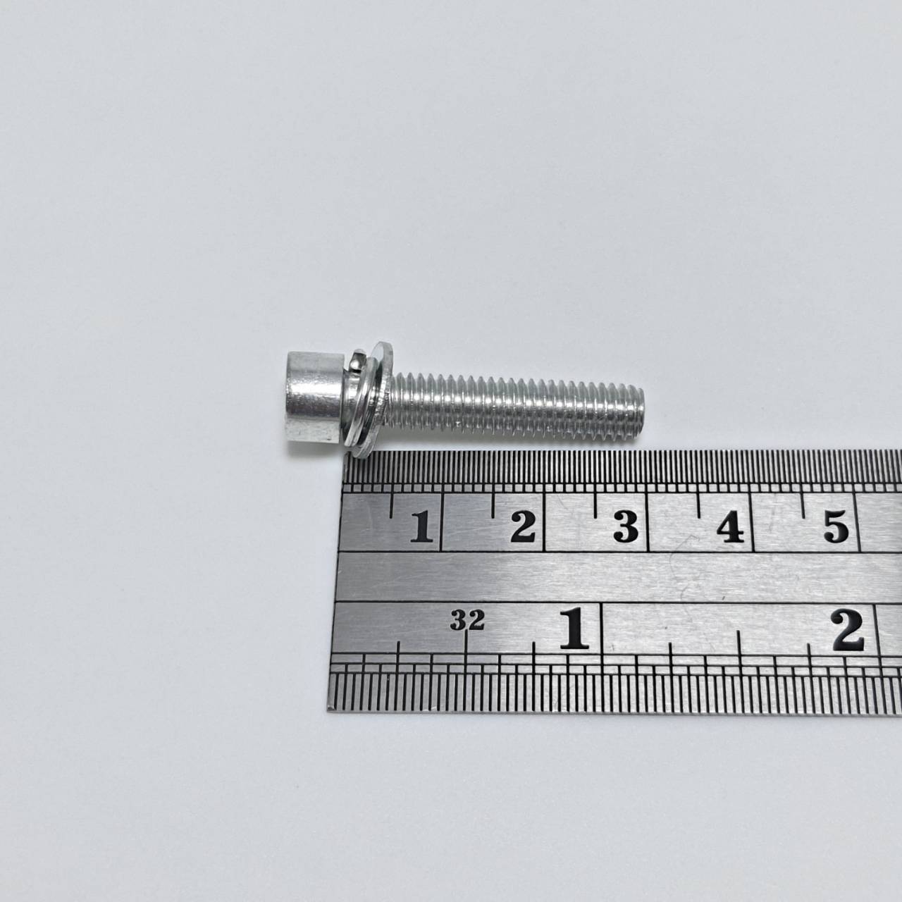 น็อต หัวหกเหลี่ยม 6*30 mm