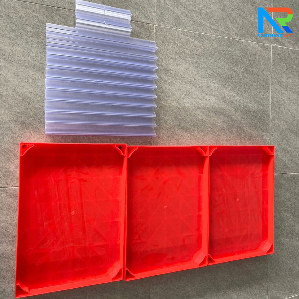 ชั้นวางสินค้าพลาสติก 3 ชั้น สีแดง ขนาด (W) 53 x (L) 35 x (H) 140 cm. น้ำหนักเบา ถอดประกอบได้