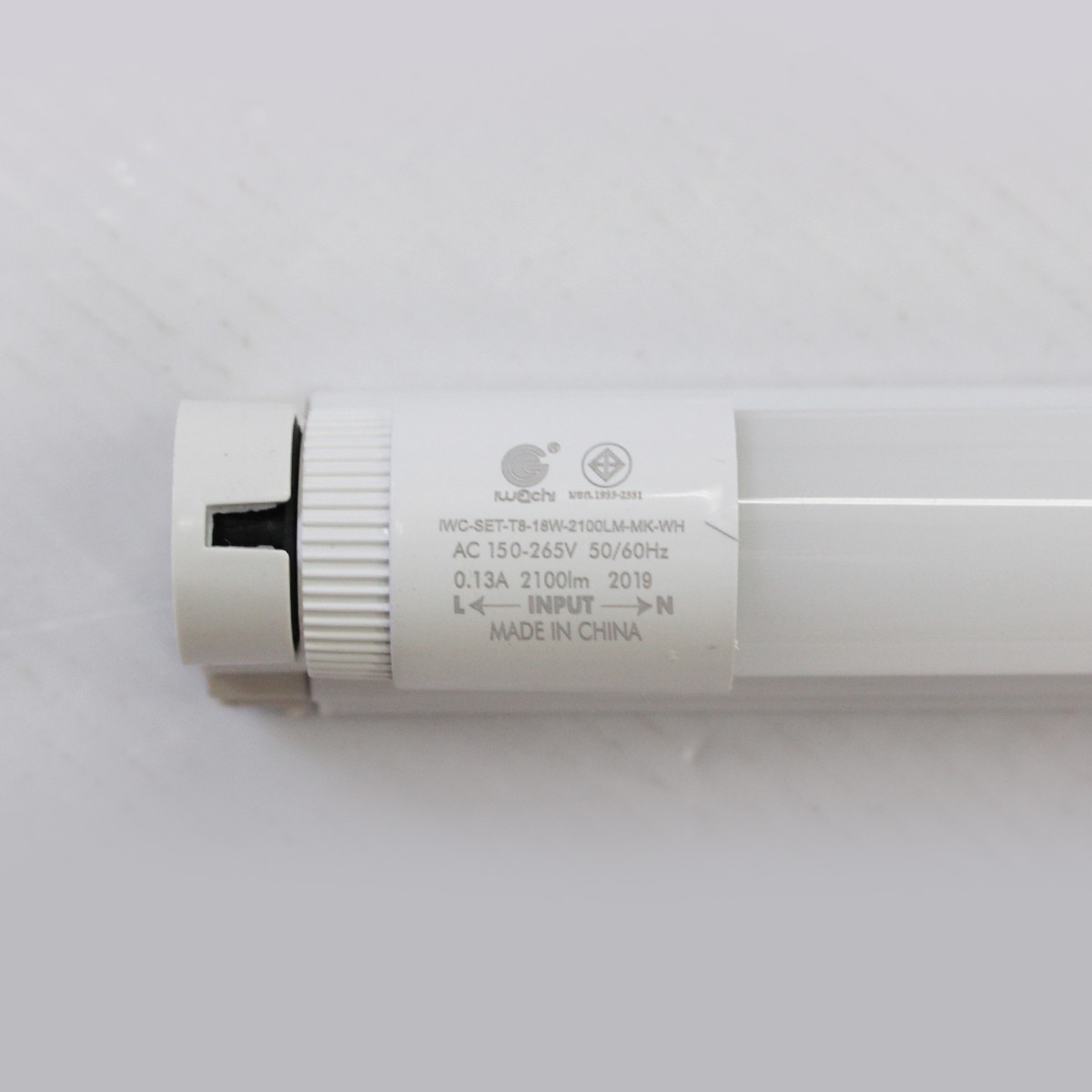 ชุดเซ็ทหลอดนีออน (ขาบิดล็อค) IWC-SET-T8-18W-2100LM-MK-WH แสงขาว