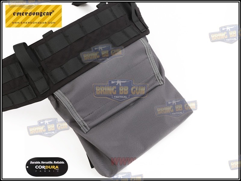 ถุงทิ้งแม็กกาซีนแบบพับได้ ยี่ห้อ Emerson (ถุงเก็บอุปกรณ์ แบบตีนตุ๊กแก) (Vest/Tactical Belt Paste Pouch)