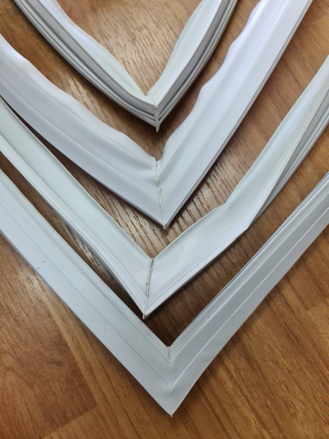 0000757 ขอบยาง ประตู ตู้เย็น Sharp ชาร์ป รุ่น SJ-D24NSLG (ขอบบน) ยางขอบประตูตู้เย็น ขอบยางประตู ตู้เย็น 2 ประตู