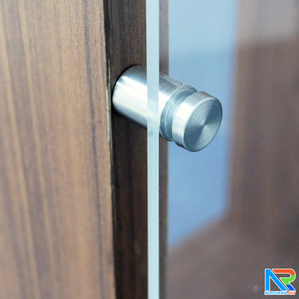 โพเดียมไม้ TOPอะคริลิคใส ปิดผิวลามิเนตลายไม้ สี WALNUT ขนาด (W)70 x (D)54 x (H)119 cm. พร้อมชั้นวางของอะคริลิคใส