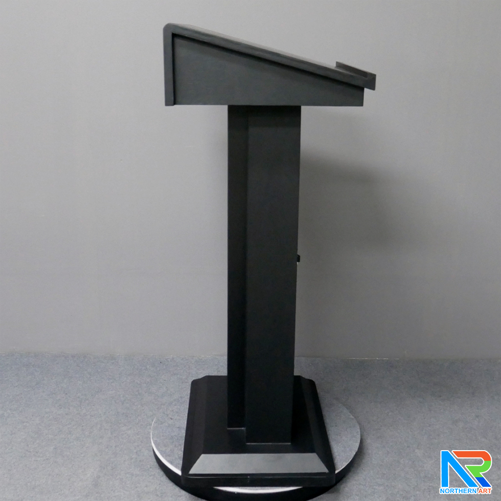 โพเดียมไม้ สีดำ รุ่น PD-WJ-02 ขนาด (W)58 x (L)46.5 cm. สูง 115 cm. ทรงโมเดิร์น TOP เอียง พร้อมตู้ใส่ของมีกุญแจล็อค