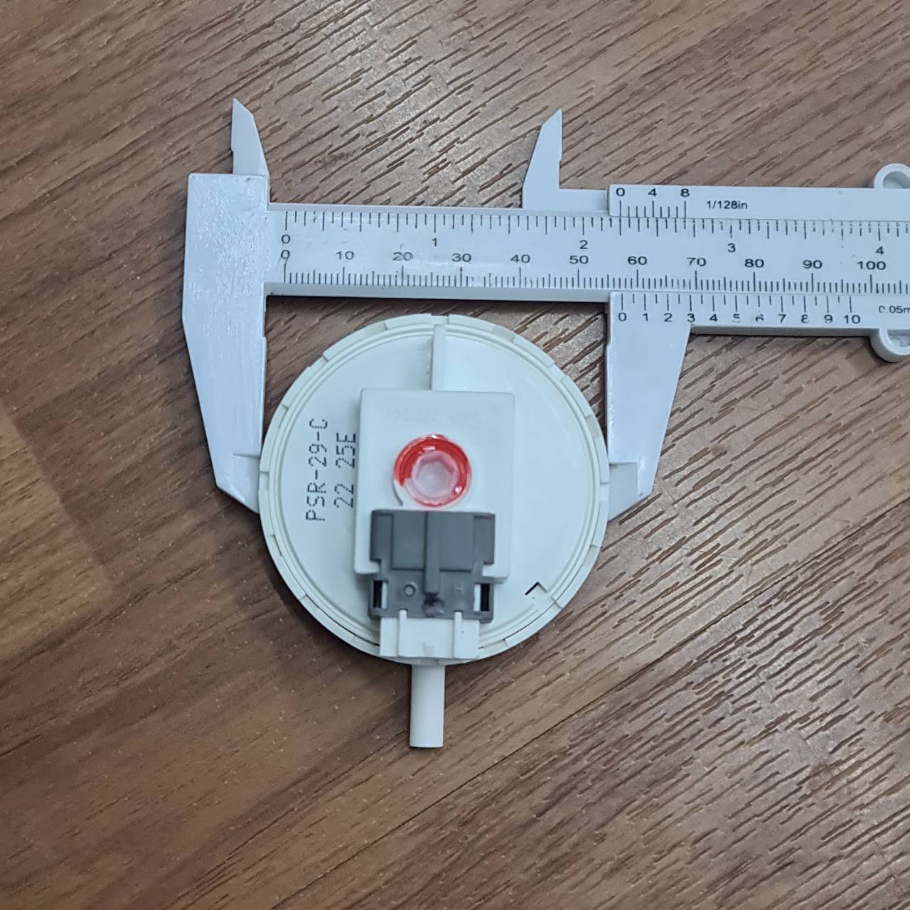 0000690 เพรสเชอร์ เครื่องซักผ้า PANASONIC ขนาด 5.7 ซ.ม.