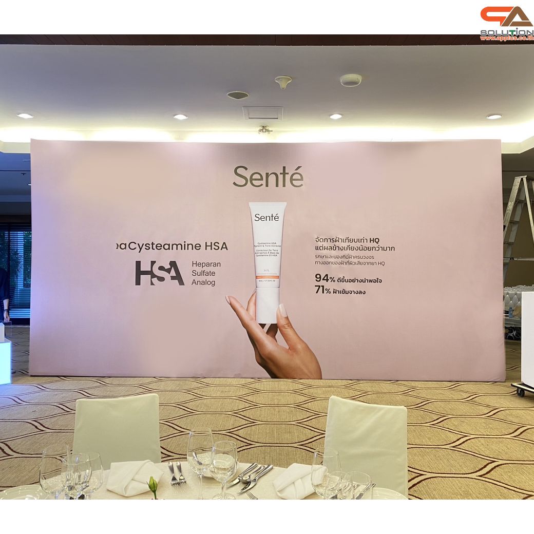 VINYL BACKDROP OUTDOOR แบคดรอบไวนิล ขนาด (W)400-600 x (H)200-300 cm. โครงอะลูมิเนียมพร้อมขาค้ำยัน ถอดประกอบได้ เหมาะกับงานภายนอกอาคาร