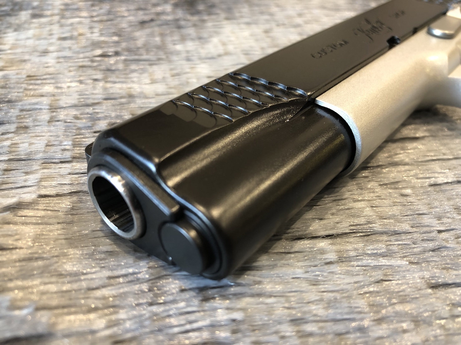 [ปืนฝากขายมือสอง] Kimber .45 1911 Super Carry Custom สภาพดีมาก ยิงน้อย เน้นนอนกล่อง ทูโทนสวยๆ งานคัดเกรด ตัวจริงสวยสุดๆ