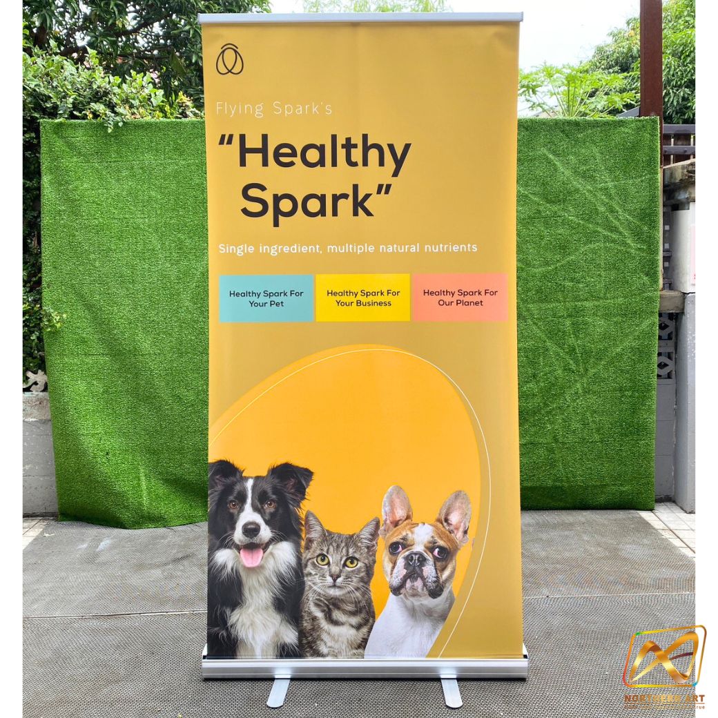 ROLL UP โรลอัพ รุ่น A PLUS ขนาด 120x200 ซม.1 หน้า โครงสร้างอะลูมิเนียมอย่างดี แข็งแรง ทนทาน ม้วนเก็บได้ พกพาสะดวก