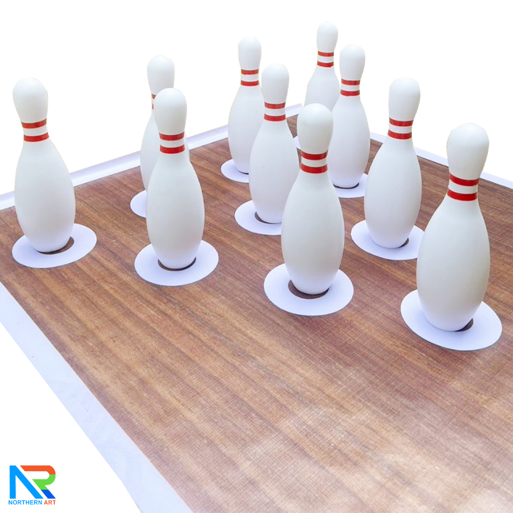 เกมส์โยนโบว์ลิ่งพร้อมผ้าใบ ขนาดโบว์ลิ่ง สูง 30 ซม. ขนาดผ้าใบ (W)100 x (L)497 cm. พร้อมพิน 10 อันและ ลูกบอลสีดำ 2 ลูก