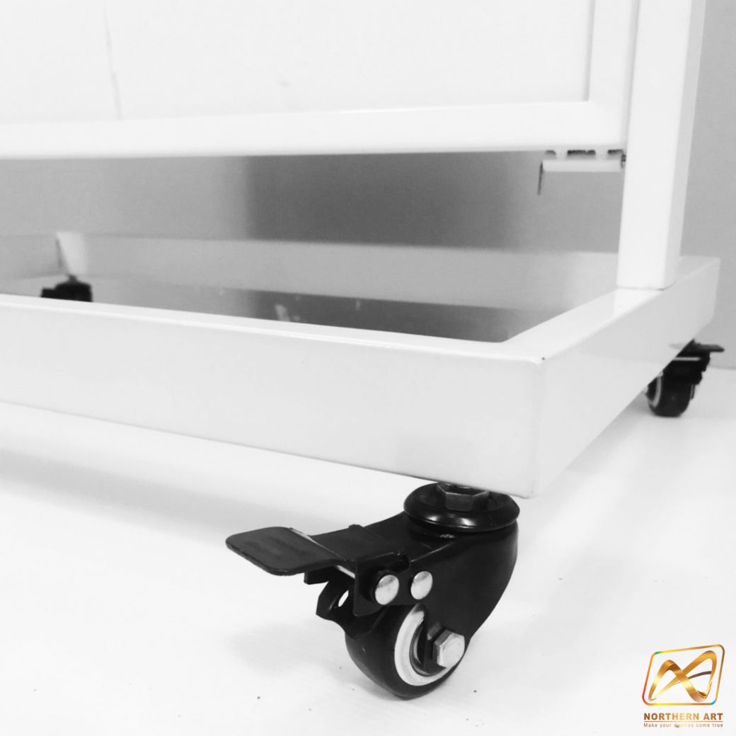 ป้ายตั้งพื้นเหล็ก กรอบคู่ สีขาว มีล้อ (W) 58 × (L) 73 x (H) 160 cm. สอดงานด้านบน โชว์ภาพ2ด้าน ถอดประกอบได้