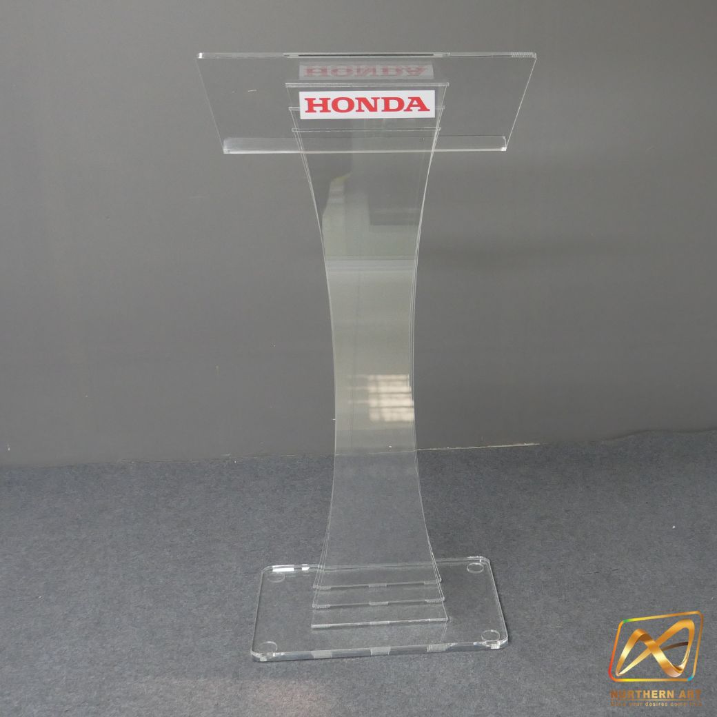 โพเดียม อะคริลิคใส AC-02 ขนาด(W)60 x (L)40 x (H)123 cm. TOP เอียงพร้อมกันตก วัสดุอะคริลิคใส หนา 10-20 มม.