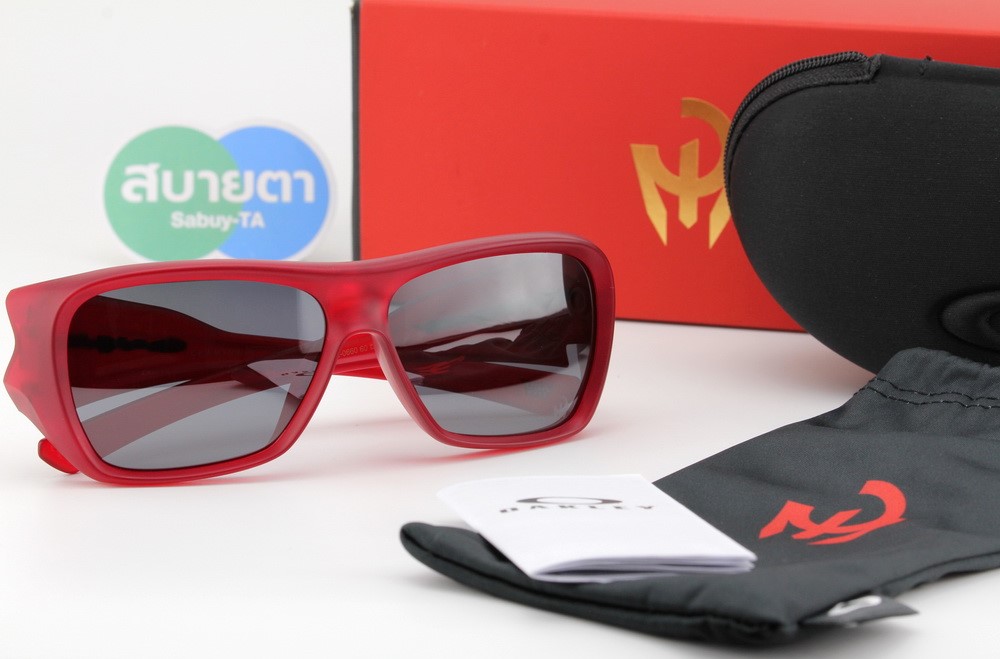 Oakley CHAMINADE Matte Trans Red/Prizm Black SKU#OO9492-06