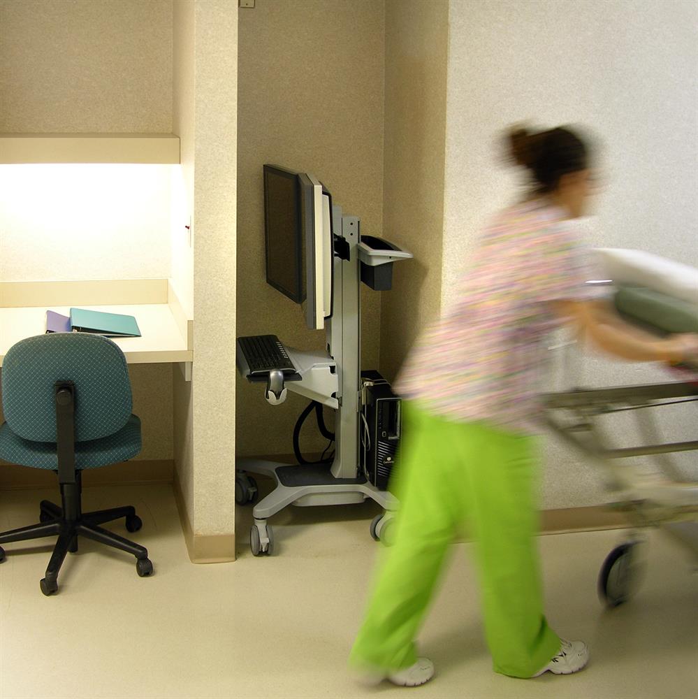 Ergotron 24-194-055 Neo-Flex® Dual WideView WorkSpace EGT-24-194-055 - Dual Monitor Cart - 3Y Warranty