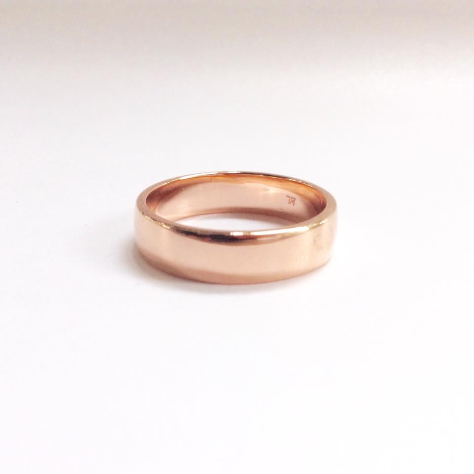 รับสั่งทำเครื่องประดับ แหวนเพชร ทอง แหวนรุ่น สร้อย ต่างๆ