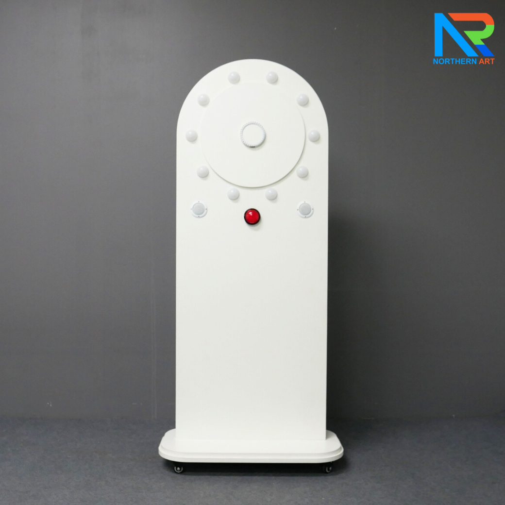 เกมส์วงล้อไฟฟ้าตั้งพื้น แบบปุ่มกดแรนดอม ไฟวิ่งวนพร้อมเสียง ขนาด (W)70 x (D)35 x (H)156 ซม.