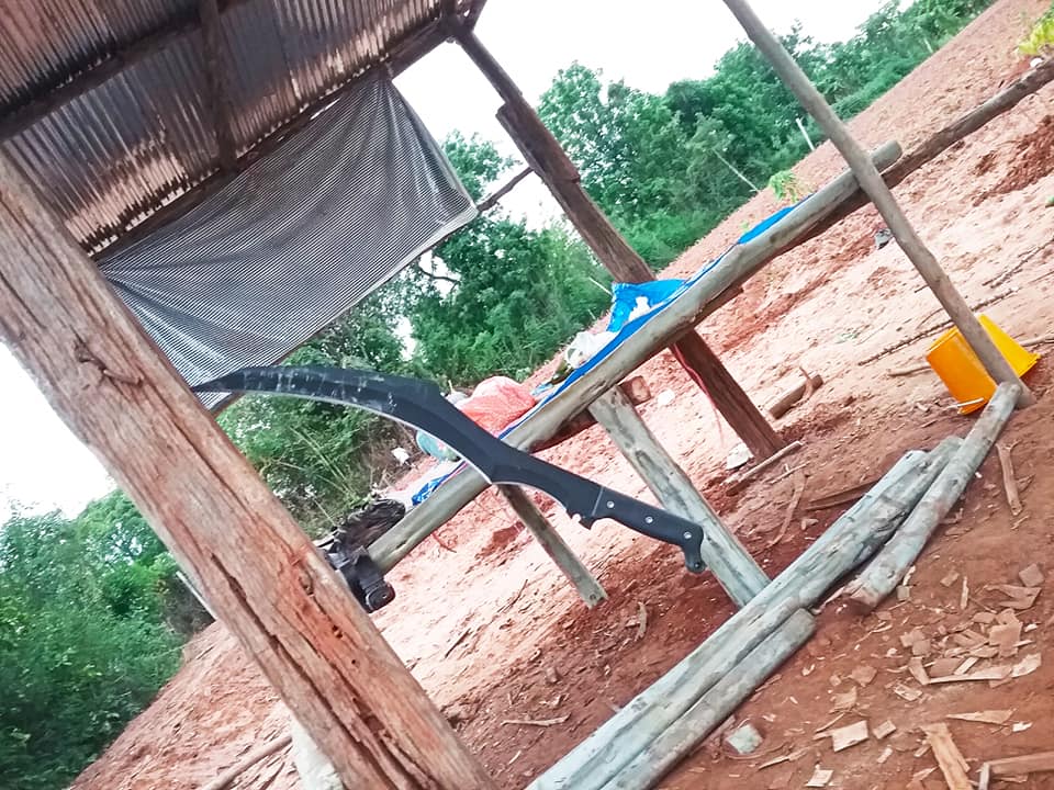 เขี้ยวสิงห์ รุ่นนี้เหมาะกับงานตัด กิ่ง ต้นกล้วย งานถางเปิดป่าที่สุด เป็นงานHandmade by PPKNIFE