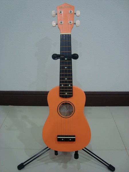 อคูเลเล่ UKULELE ยี่ห้อ AJA MAONA ของใหม่ ขนาด Soprano รุ่น UK21L-ORG สีส้ม เสียงดี ขายถูก
