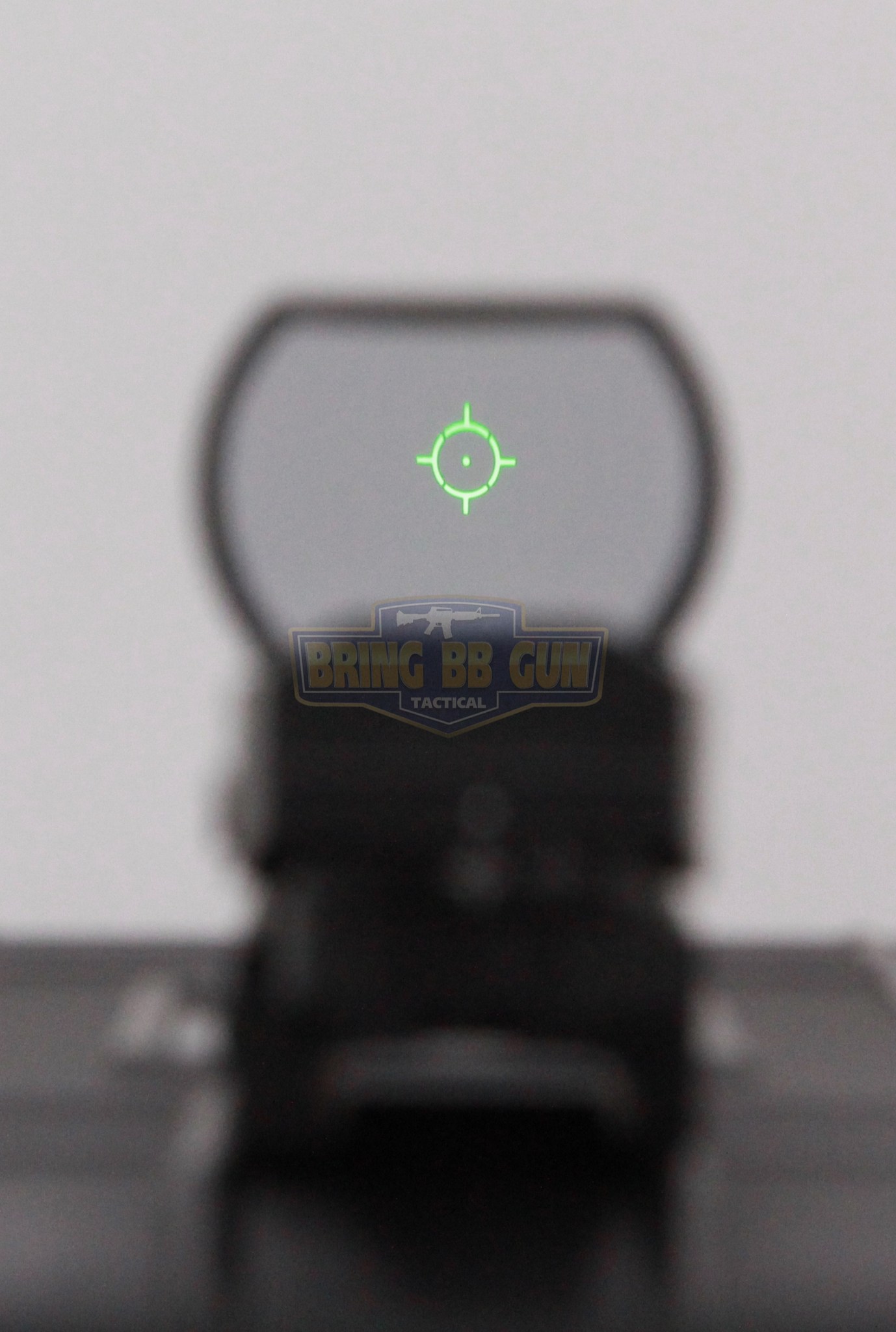 ดอท C-More หน้าเหลี่ยม (C-more คนเหล็ก)