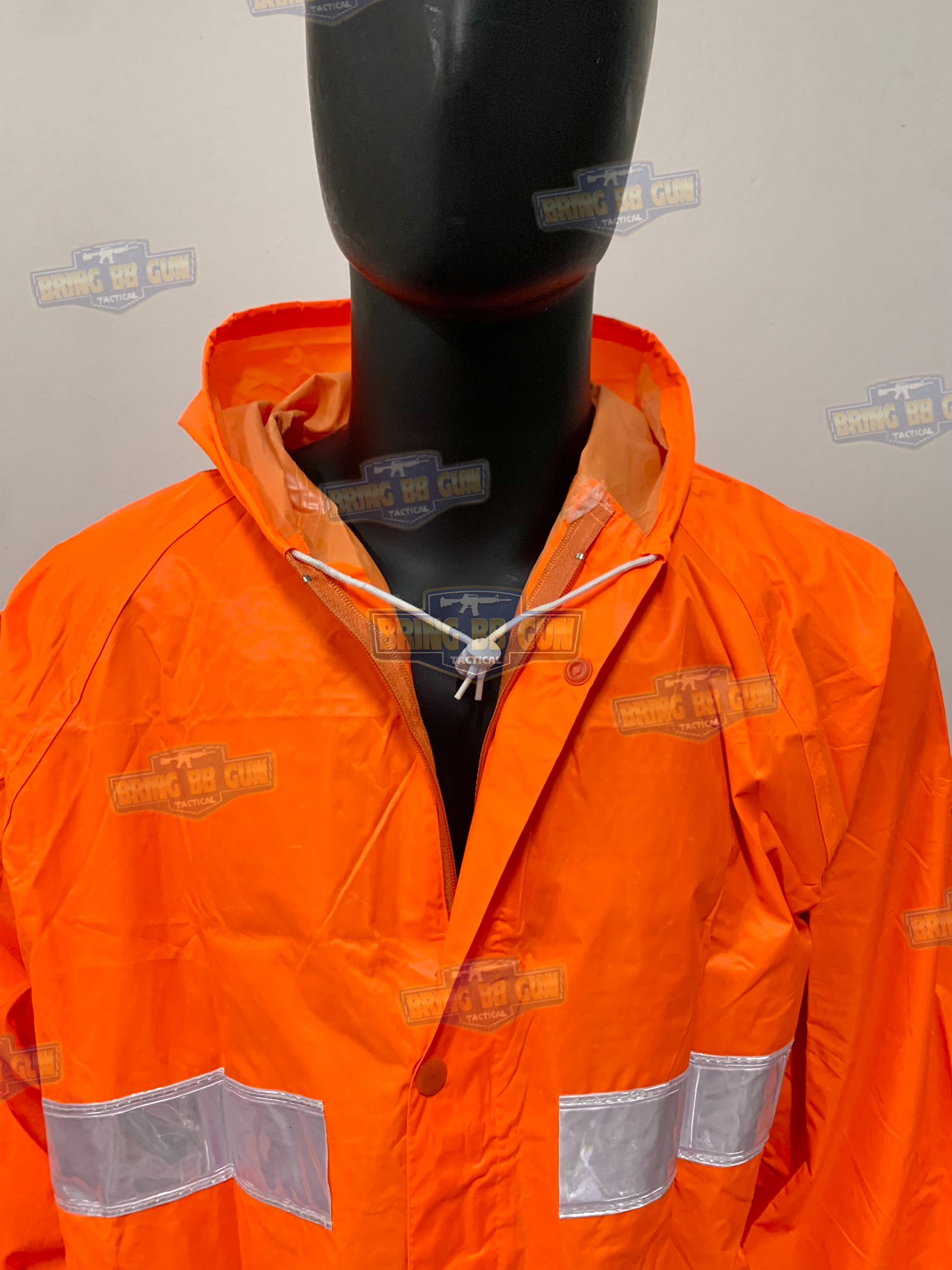 เสื้อโค้ดกันฝน Police (เสื้อโค้ดกันในตำรวจ) (Raincoat) (มีแถบสะท้อนแสงด้านหลัง) (ชุดกันฝน) (เสื้อคลุม) (เสื้อกันฝน) (เสื้อกันฝนรถจักรยานยนต์) (งานจราจร) (สายตรวจ) (กันฝน) (หน้าฝน) (เดินป่า) (ขี่มอเตอร์ไซค์)