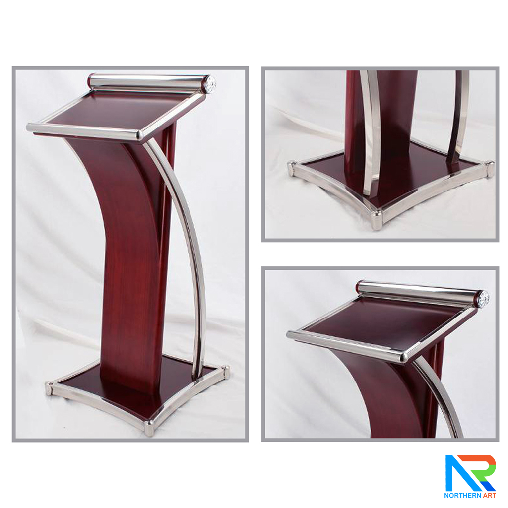 โพเดียมไม้ สีโอ๊ค ขนาด (W)50 x (L)40 x (H)117 cm. ตกแต่งเสาโค้งสแตนเลส ด้านข้าง Top และฐาน หุ้มสแตนเลส เกรด201