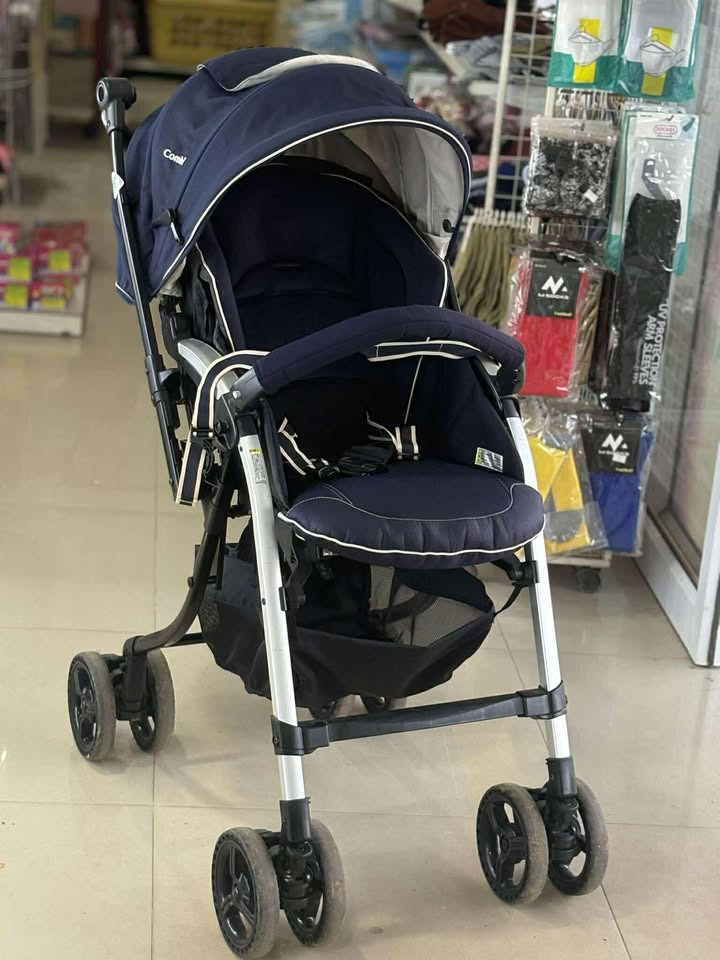 [ สินค้าฝากขาย ] รถเข็นเด็ก Combi Diaclasse Auto4cas