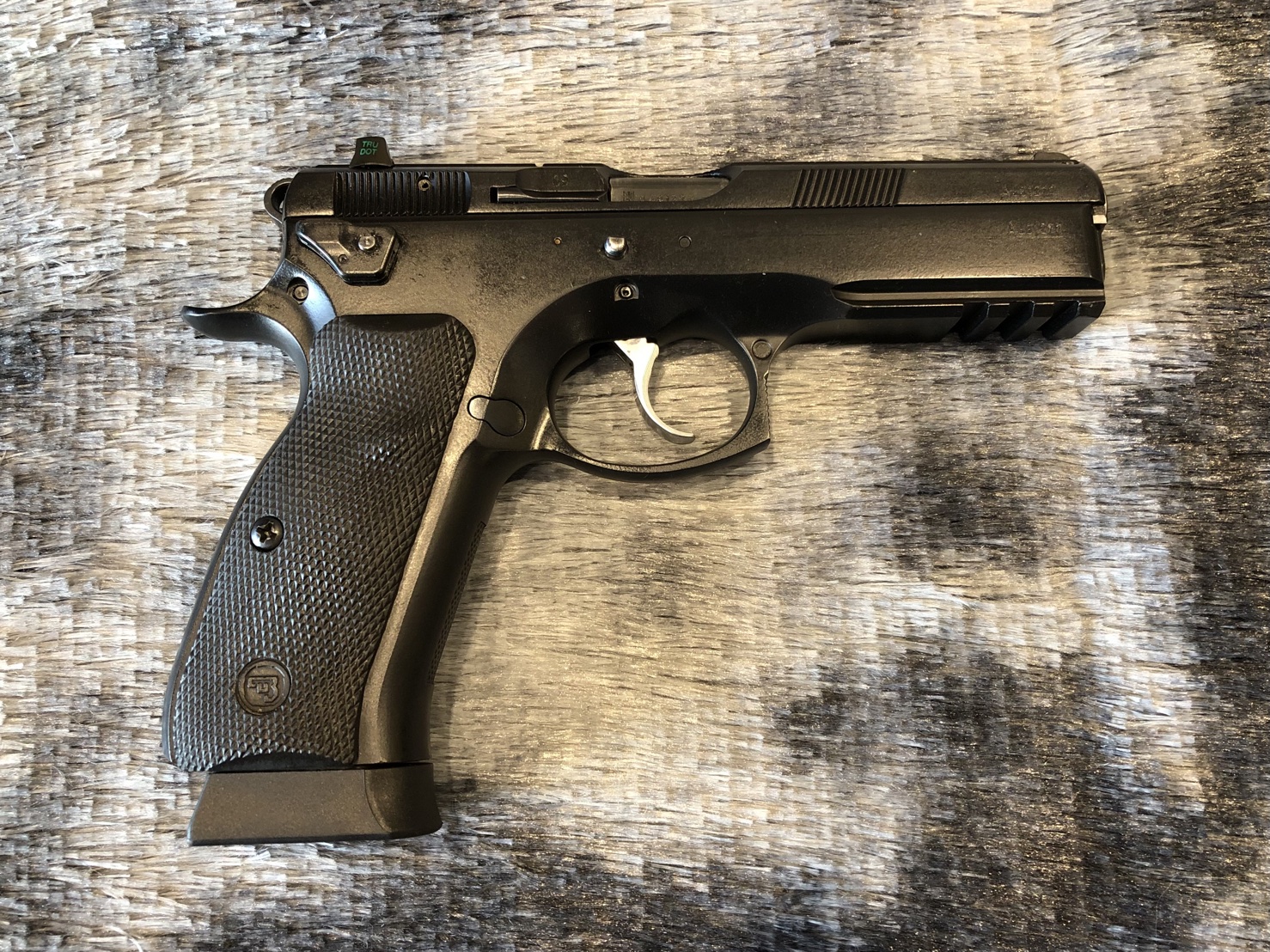[ปืนฝากขายมือสอง] CZ SP-01 Tactical ขนาด9มม สภาพดี ลำกล้องดี ระบบดีเยี่ยม แม่นยังกะจับวาง