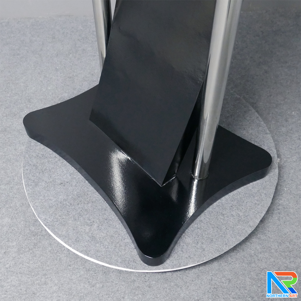 โพเดียมไม้ สีดำ ขนาด (W) 41 x (L) 50 x (H) 120 cm. พร้อมเสาสแตนเลสคู่ TOP เอียง อะคริลิคใส ติดหมุด