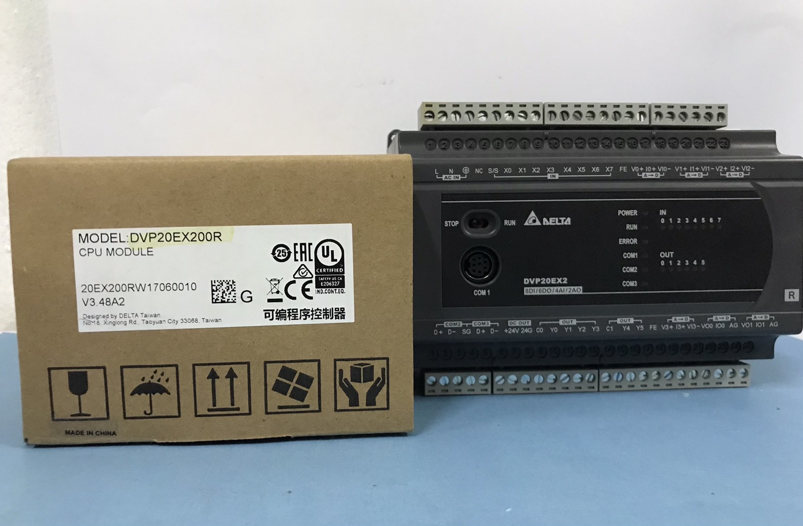 Delta PLC DVP20EX200R 8I/60+4CH AI/2CH AO220V (Relay)