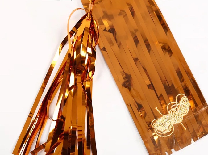 พู่ลูกโป่งเมทัลลิก : 5 ชิ้นต่อแพ็ค