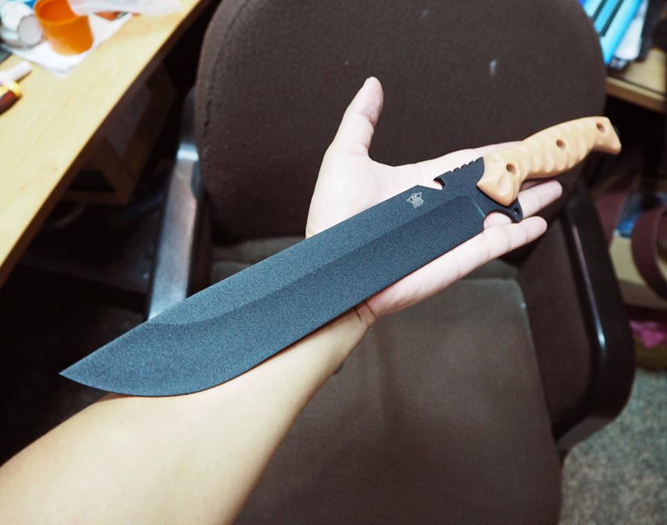 ไททั่น 10 นิ้ว