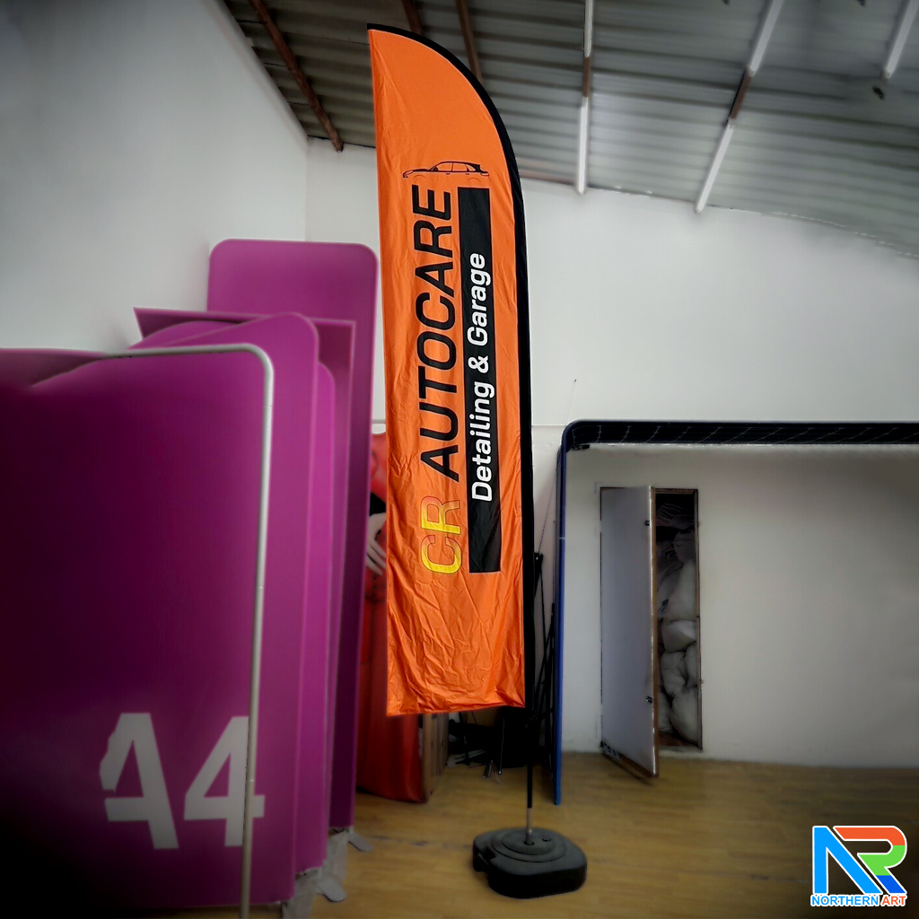 ธงชายหาด รุ่น 2IN 1 ขนาด L แบบใบกล้วย สูง 400 cm.(เมื่อประกอบเสาและผ้าแล้ว) ถอดประกอบได้ พร้อมกระเป๋า 1 ใบ