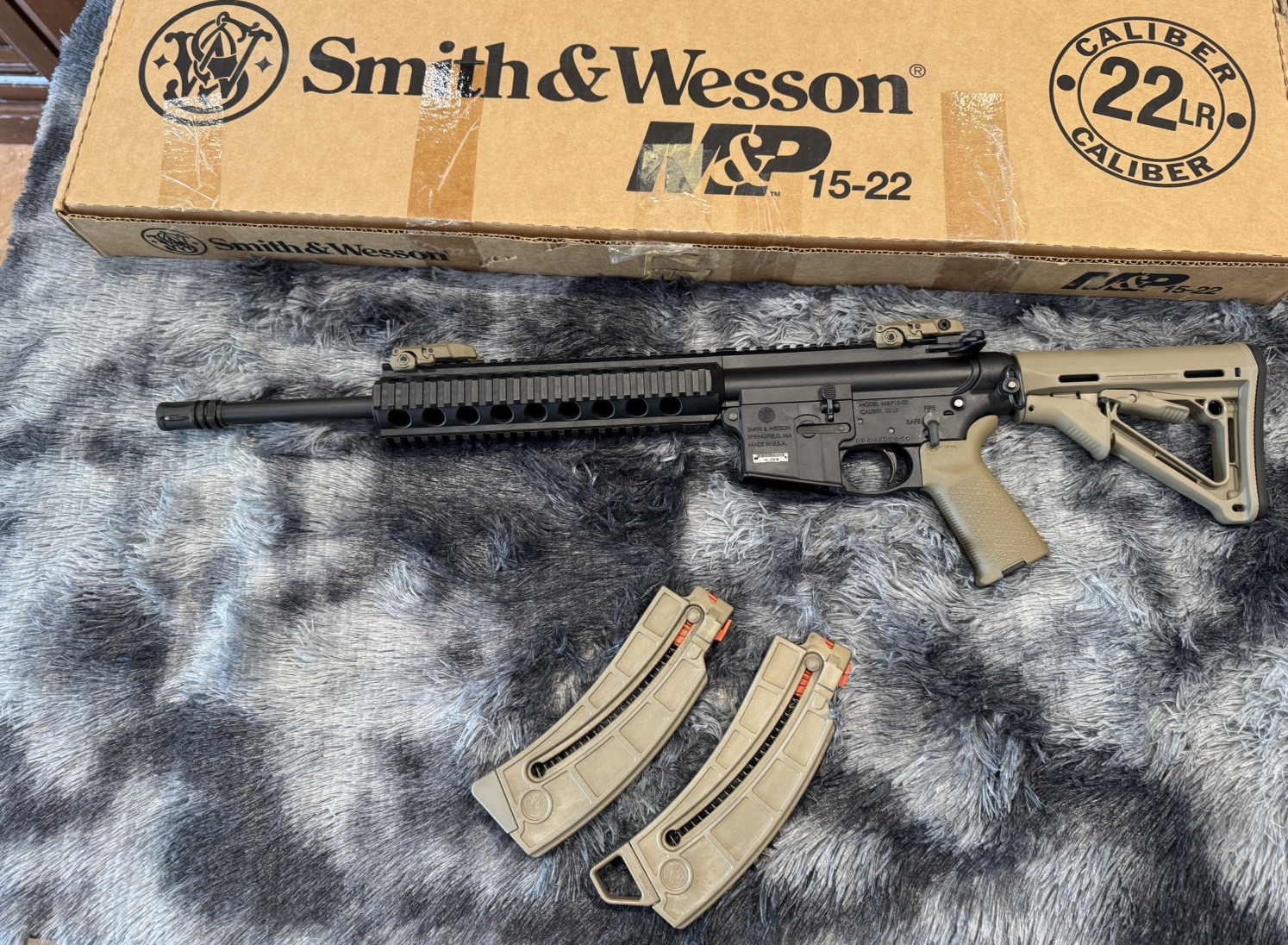 ** ติดจอง **[ปืนฝากขายมือสอง] Smith MP15-22 .22LR สภาพดี สีทราย ราคาดีน่าโดน น่าใช้งาน !!