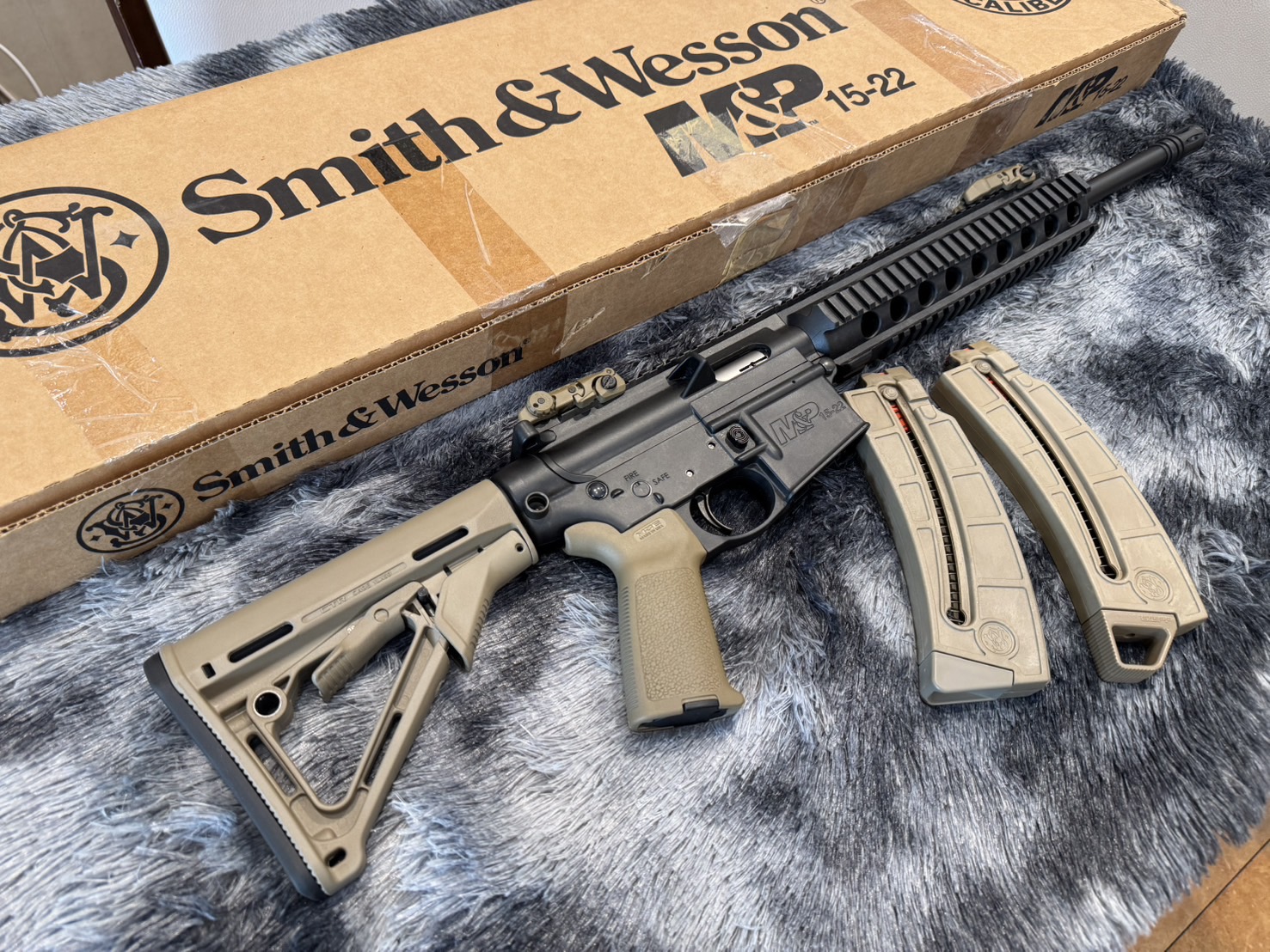 ** ติดจอง **[ปืนฝากขายมือสอง] Smith MP15-22 .22LR สภาพดี สีทราย ราคาดีน่าโดน น่าใช้งาน !!