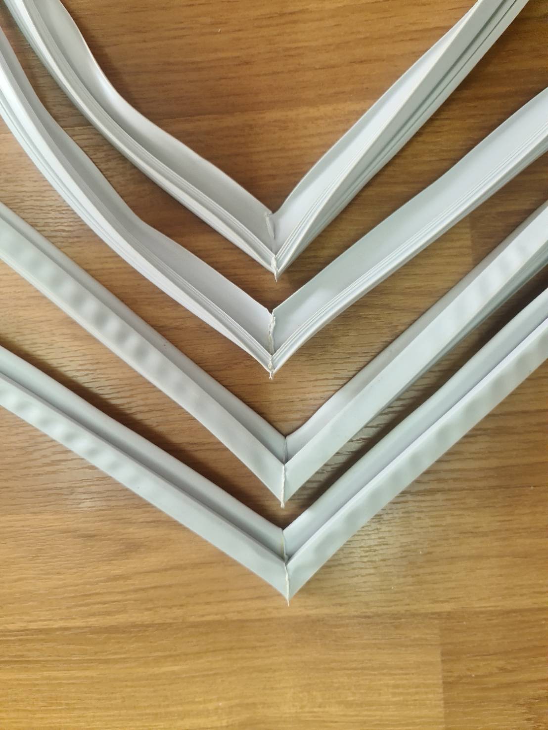 0000705 ขอบยาง ประตู ตู้เย็น Sharp ชาร์ป รุ่น SJ-D53M-SLG (ขอบล่าง) ยางขอบประตูตู้เย็น ขอบยางประตู ตู้เย็น 2 ประตู