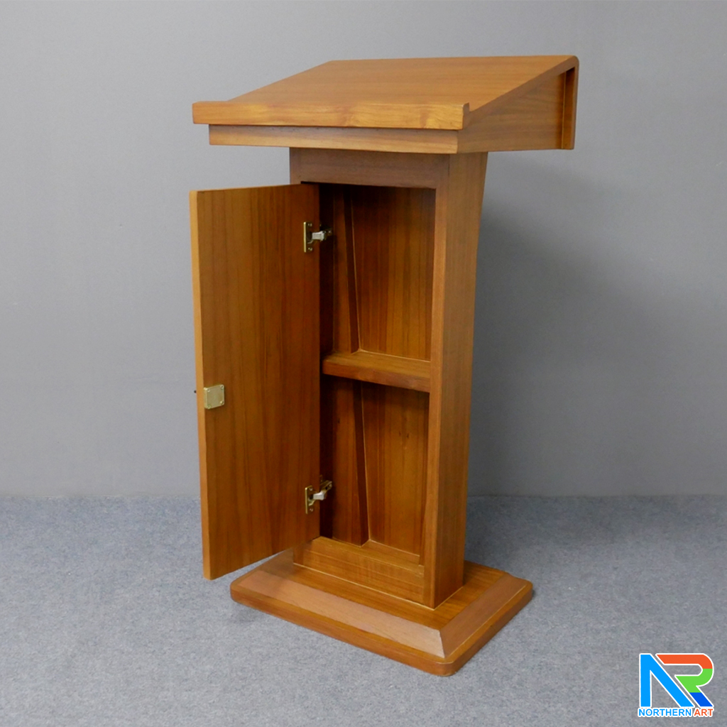 โพเดียมไม้ สีโอ๊ค ทรงโมเดิร์น TOP เอียง ขนาด (W)58 x (L)46 cm. สูง 114 cm. พร้อมตู้ใส่ของ มีกุญแจล็อค